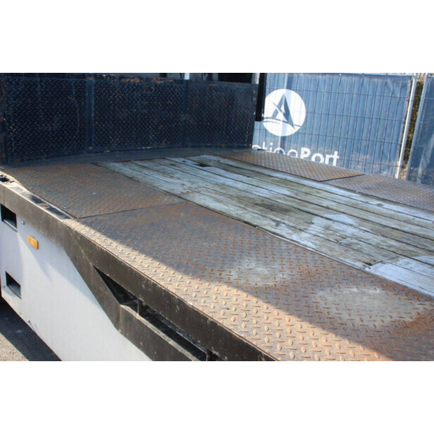 1998 Scania P94-45159541