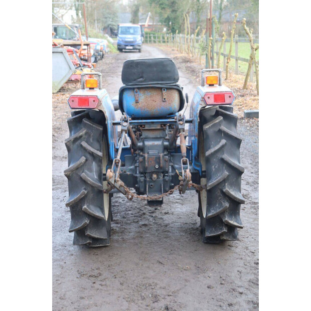 لسكي TU1700F-45159601