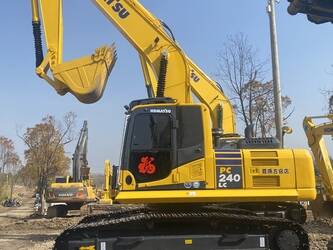 صورة ل حفارات 2024 كوماتسو PC240-8 للبيع في الصّين