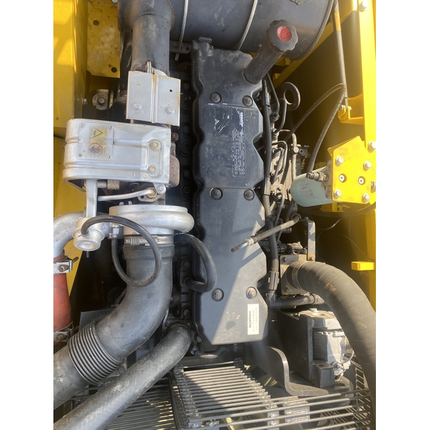 2024 Komatsu PC220-45160227