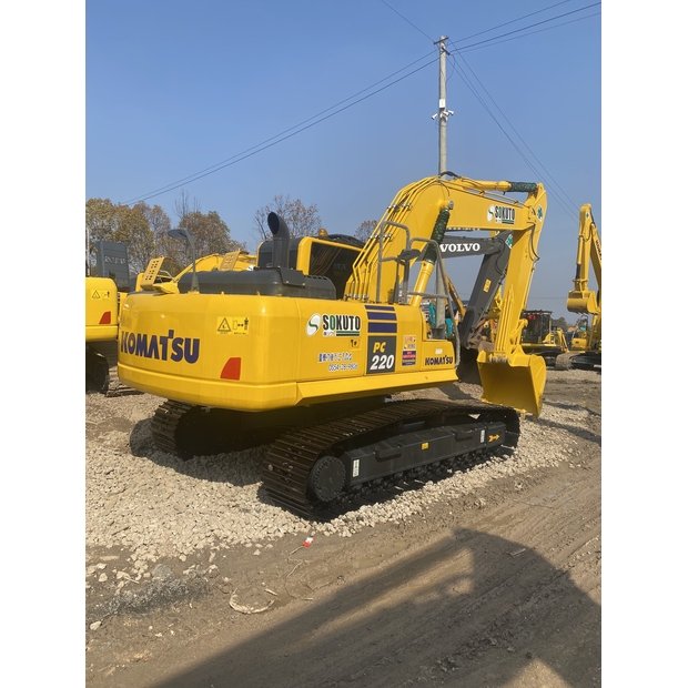 2024 Komatsu PC220-45160228
