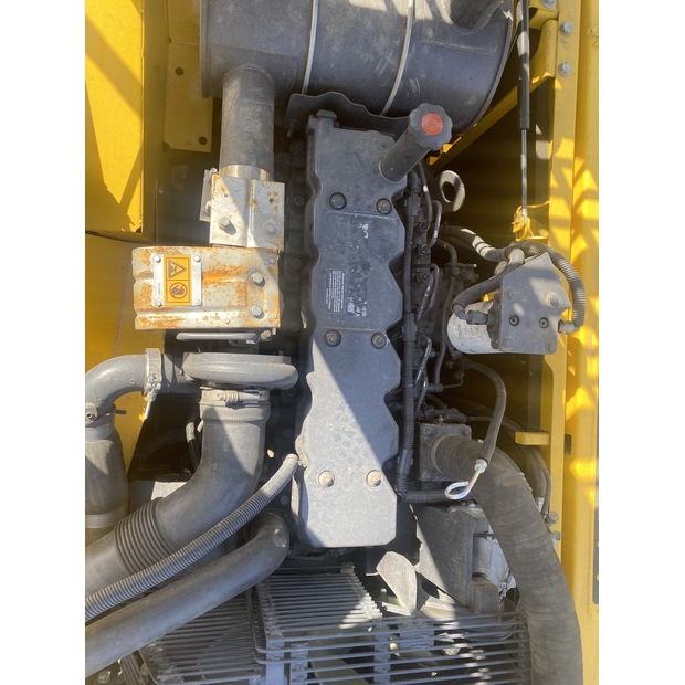 2024 Komatsu PC200-45160230