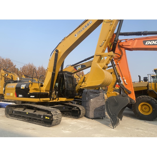 2023 Carter 324D2-45160294