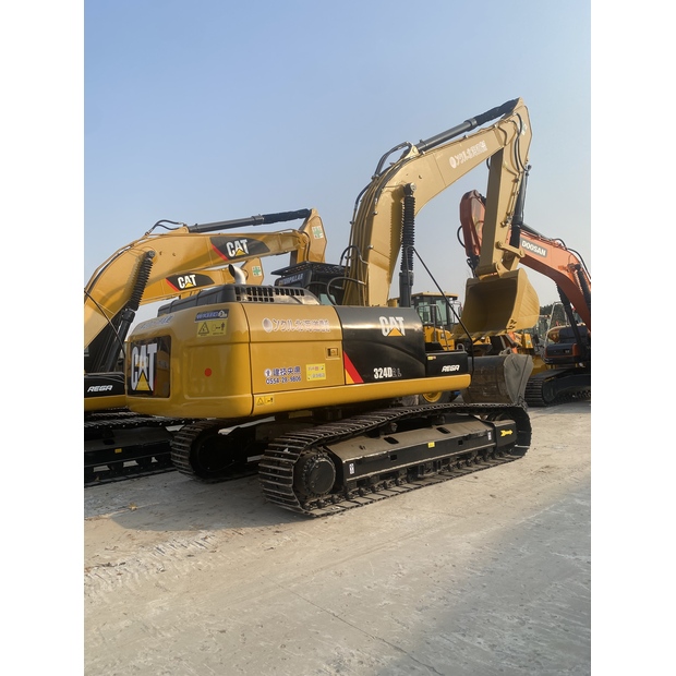 2023 Carter 324D2-45160297