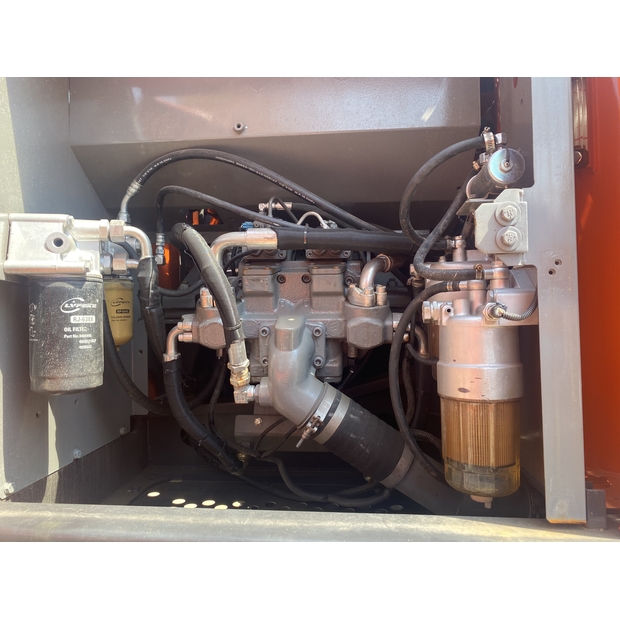 2024 هيتاشى ZX200-45160443