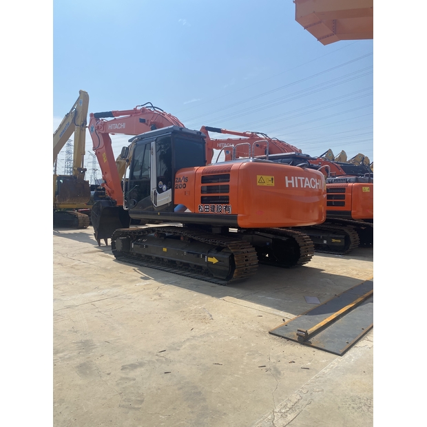 2024 هيتاشى ZX200-45160450