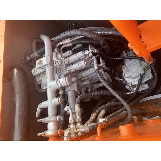 2024 Hitachi ZX70-45160468
