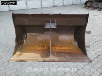 2014-komatsu-pc240lc-10-1371834-45160940