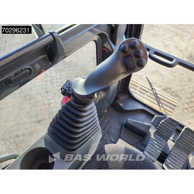 2014 كوماتسو PC240LC-10-45160959