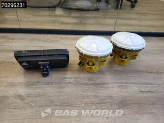 2014-komatsu-pc240lc-10-1371834-45160971