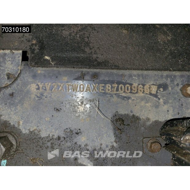 2014 فولفو FM 420-45161481