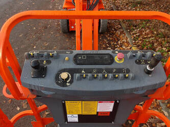 2011-jlg-e300ajp-1410678-45161708