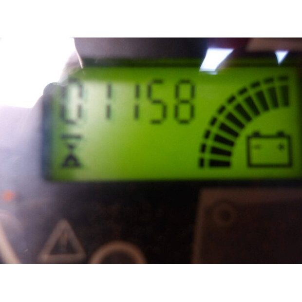 2011 جيه ال جي E300AJP-45161709