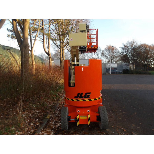 2011 جيه ال جي E300AJP-45161713