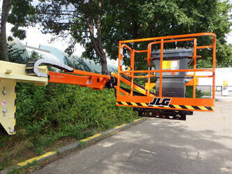 2014-jlg-e400ajpn-1410683-45161770