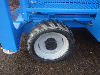 2011-genie-gs-5390-1410688-45161827