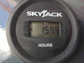 2018-skyjack-sj3215-45161889