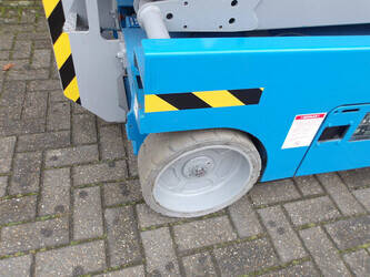 2012-genie-gs-4047-1410704-45161987