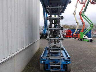 2012-genie-gs-4047-1410704-45161988