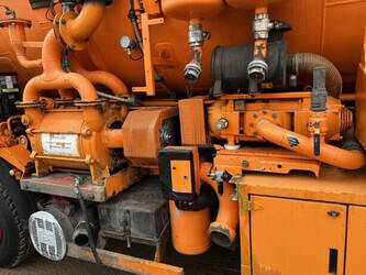 1995-man-35-402-1410714-45162147