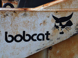 bobcat-725-1410726-45162531