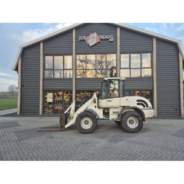 2004 تيريكس شيف-45166987