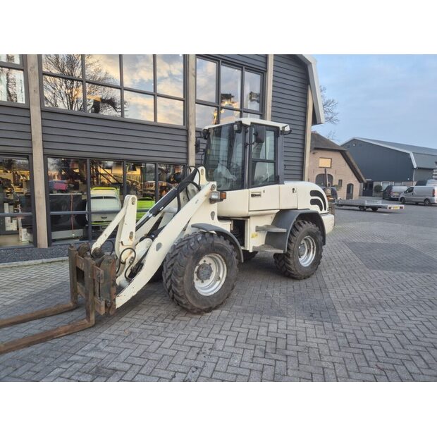 2004 تيريكس شيف-45166988