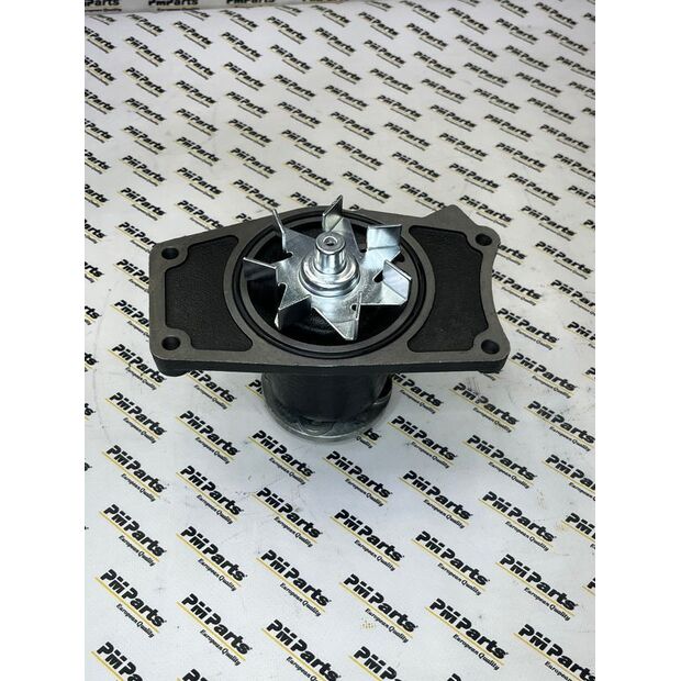  Water pump for 6D34 ME993520-45171592