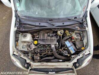 2006-renault-kangoo-1410841-45176354