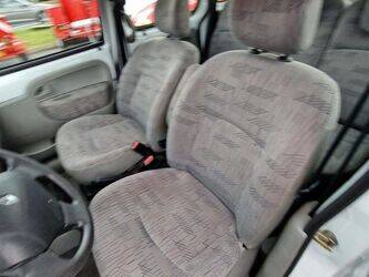 2006-renault-kangoo-1410841-45176357