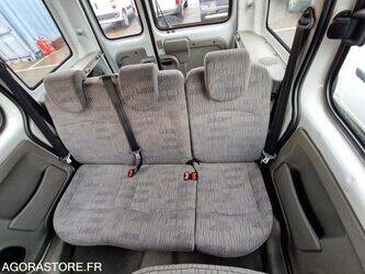 2006-renault-kangoo-1410844-45176391