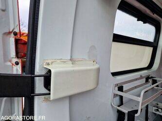 2010-renault-master-1410846-45176440