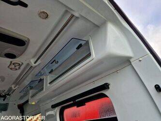 2010-renault-master-1410846-45176442