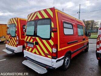 2009-renault-master-1410847-45176462