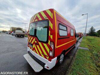 2012-renault-master-1410849-45176512
