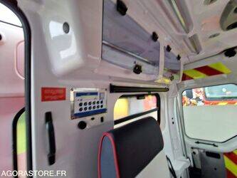 2012-renault-master-1410849-45176525