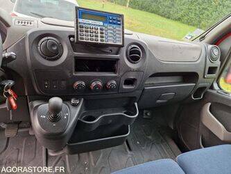 2012-renault-master-1410849-45176547