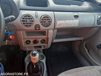 2006-renault-kangoo-1410854-45176609