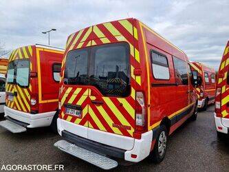 2016-renault-master-1410859-45176722