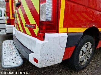 2016-renault-master-1410859-45176741