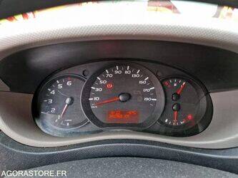 2016-renault-master-1410859-45176765