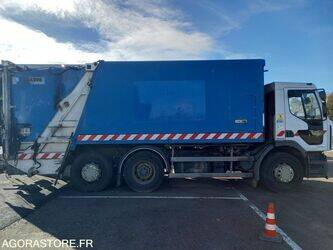 2011-renault-premium-1410860-45176771