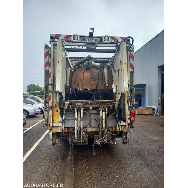 2011 Renault PREMIUM-45176772