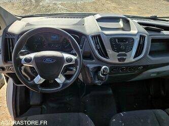 2018-ford-transit-1410862-45176828