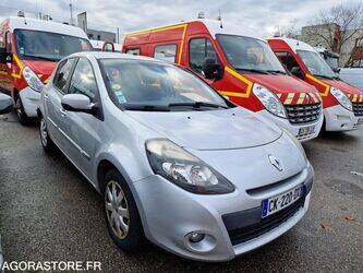 2012-renault-clio-1410864-45176872