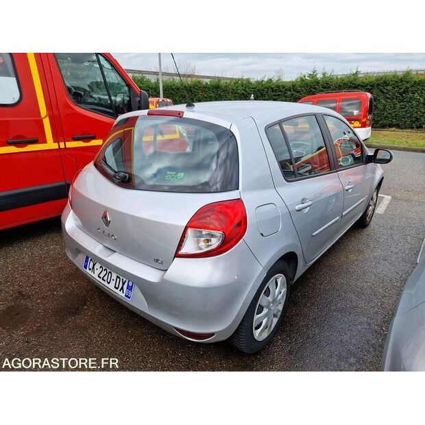 2012 Renault Clio-45176873