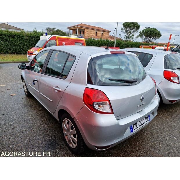 2012 Renault Clio-45176874