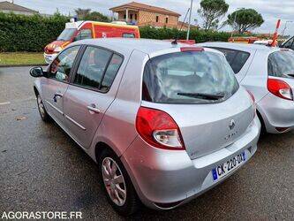 2012-renault-clio-1410864-45176874