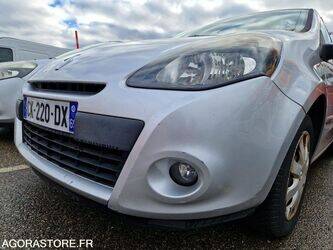 2012-renault-clio-1410864-45176875