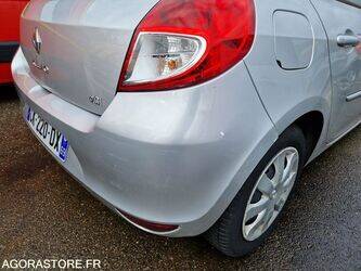 2012-renault-clio-1410864-45176882